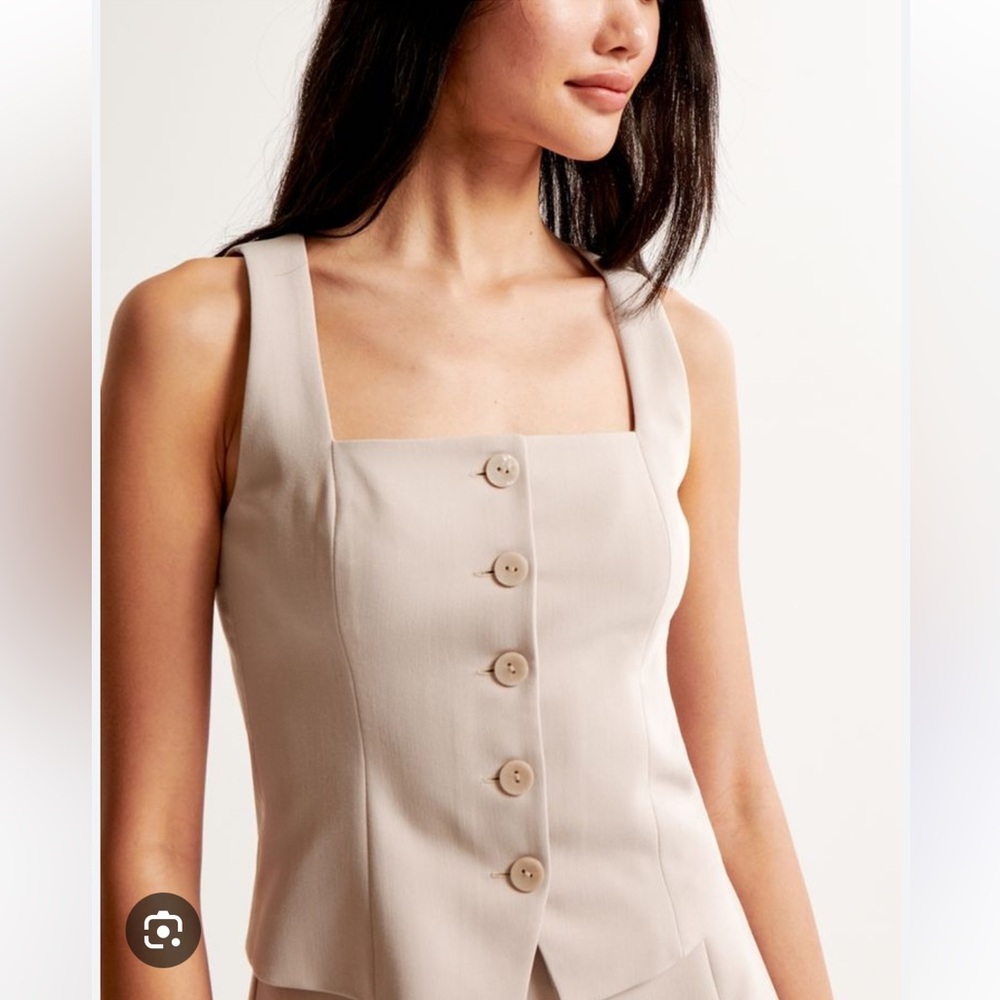Abercrombie & Fitch Taupe Button-Front Square-Neck Vest
